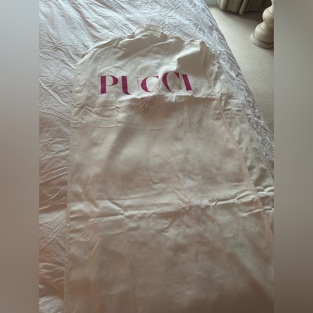 Emilio Pucci Cream Garment Bag with Pink Logo